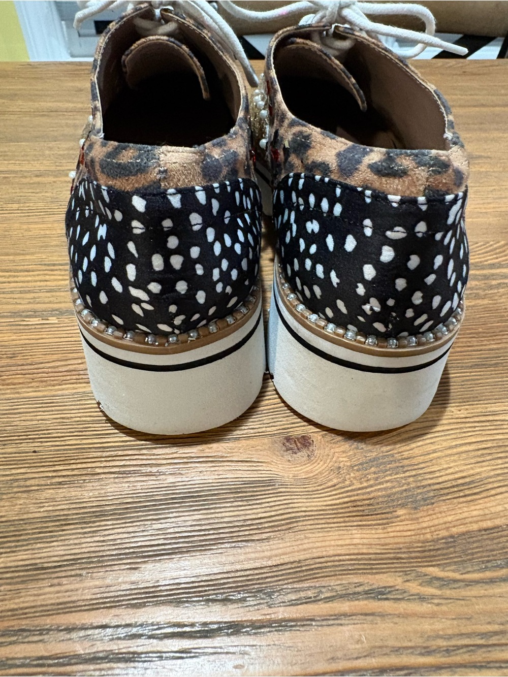 Betsey Johnson Pixxy Soarkl beige Platform see Leather-Look Shoe Interior Label - Picture 6 of 14